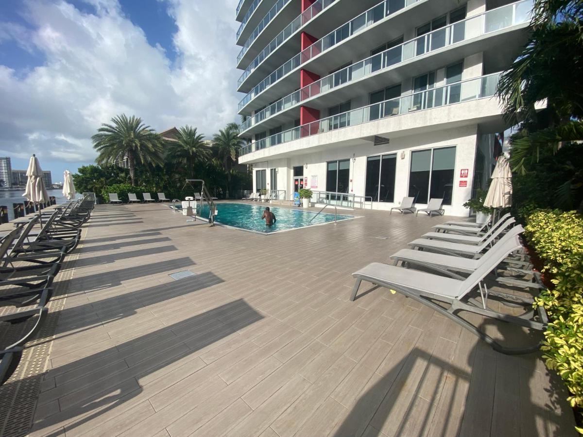 Studio In Hallandale 2 Beds Hallandale Beach Esterno foto